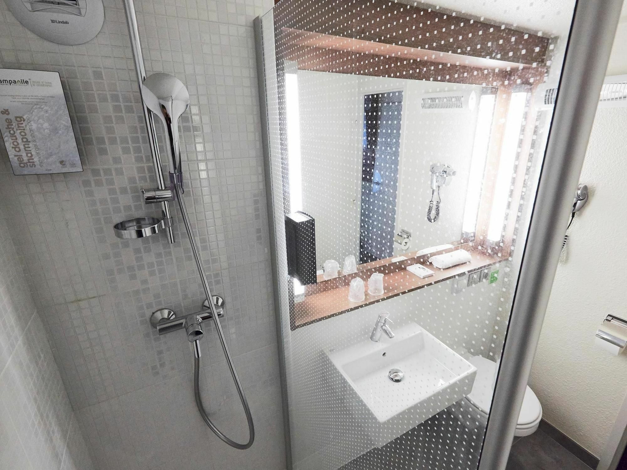 ก็องปานีล รัวซี แซ็ง วิตซ์ Hotel ภายนอก รูปภาพ